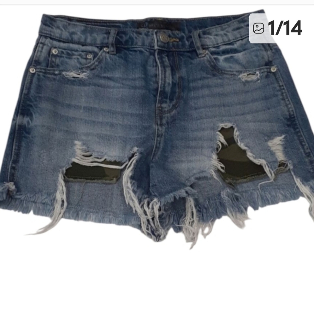 Blue Revival blue Heavy distressed jean shorts s… - Picture 15 of 15